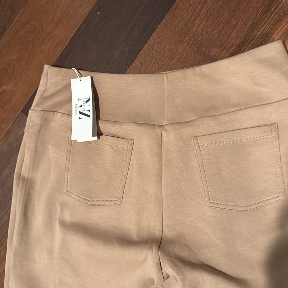 Nic + Zoe NWT Active Performance Ready All Day Style boot style pull on pants - Picture 11 of 13